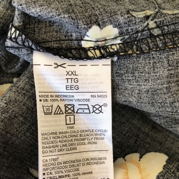 NEW Old Navy Split Neck Blouse - Picture 2 of 6